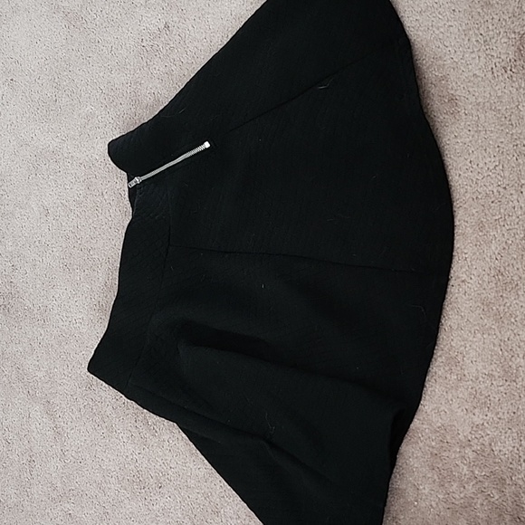 Divided H&M Black Skirt - Picture 2 of 4